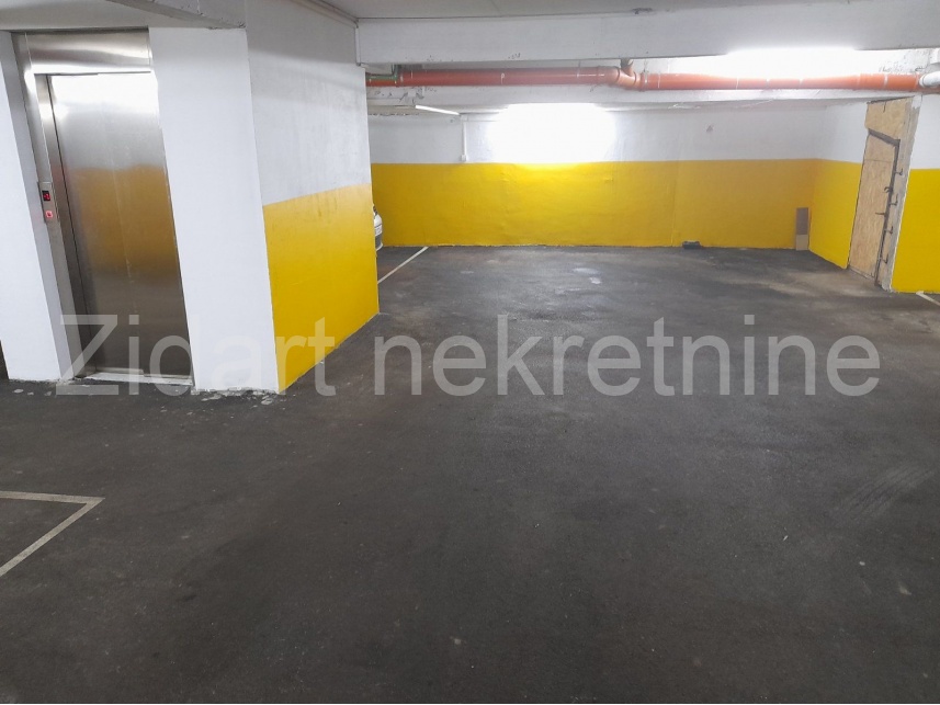 Квартира, 1055 м², 236 000$ — FAKTOR